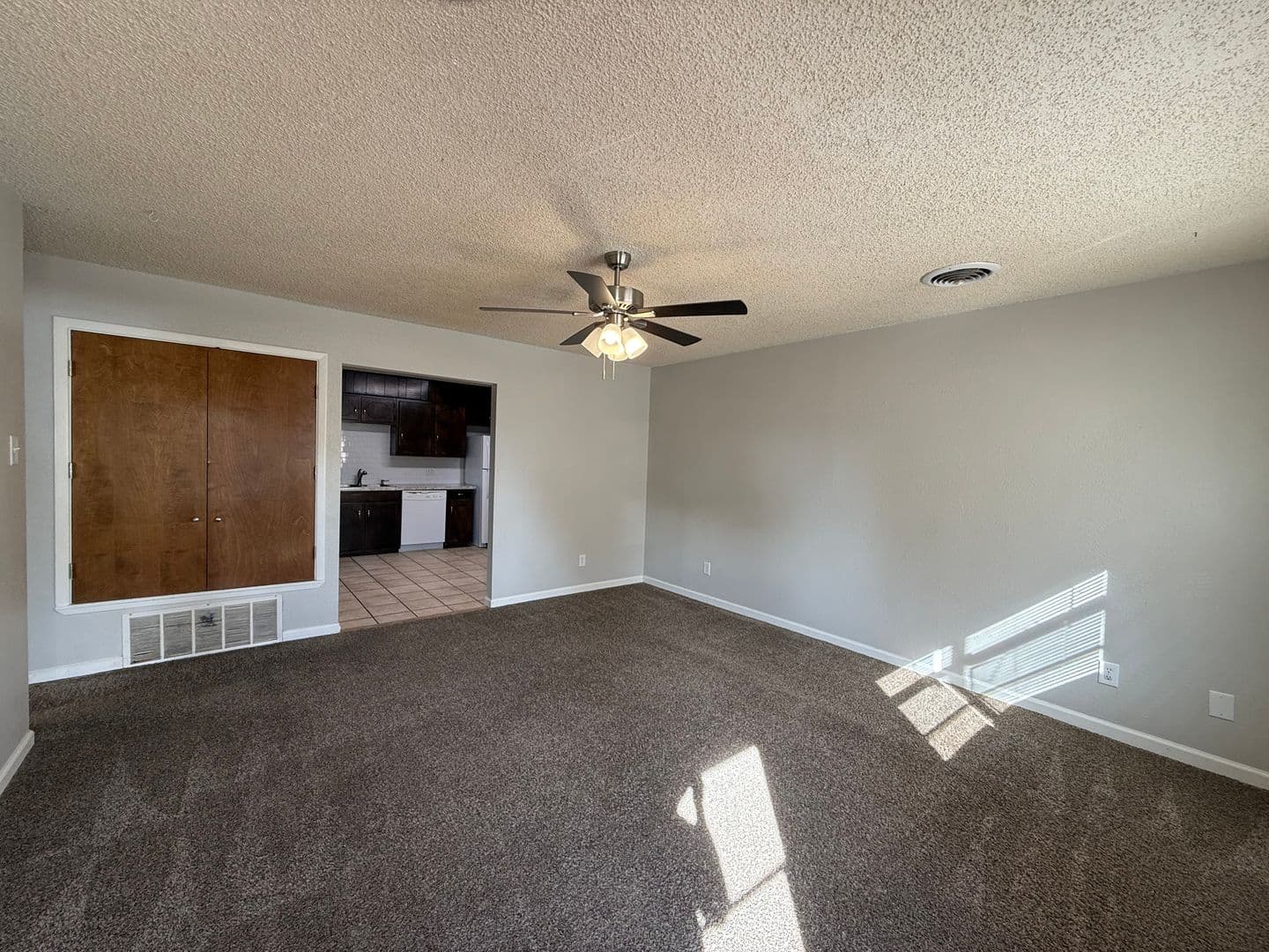 Clovis Apartment: 1000 Ash