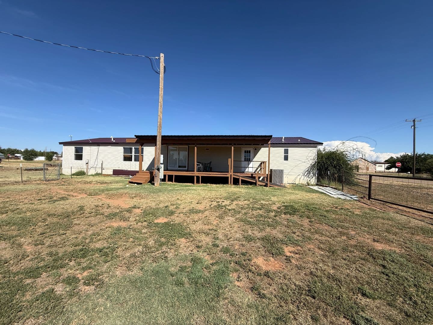 Melrose House: 202 N 1st St