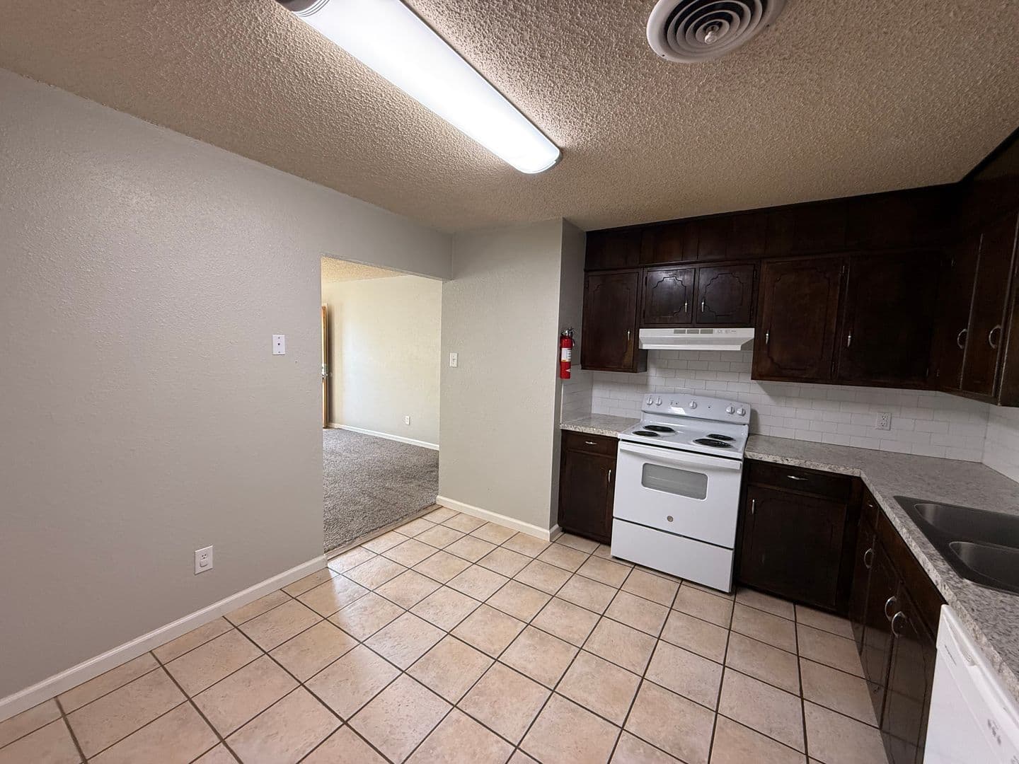 Clovis Apartment: 1000 Ash