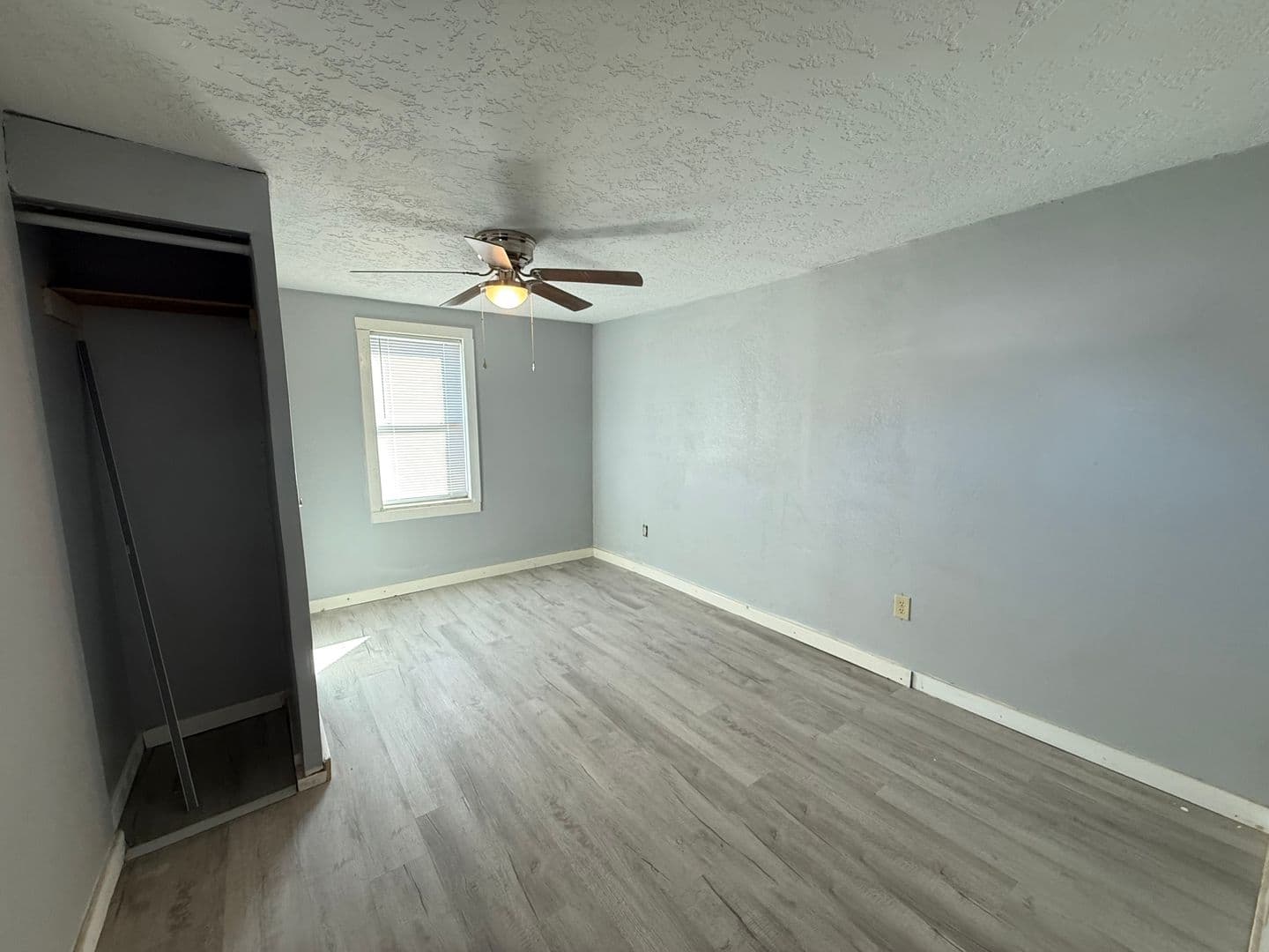 Clovis Apartment: 1012 Thornton St