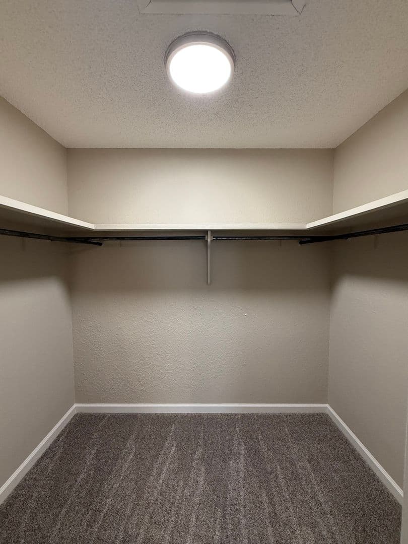 Clovis Apartment: 1000 Ash