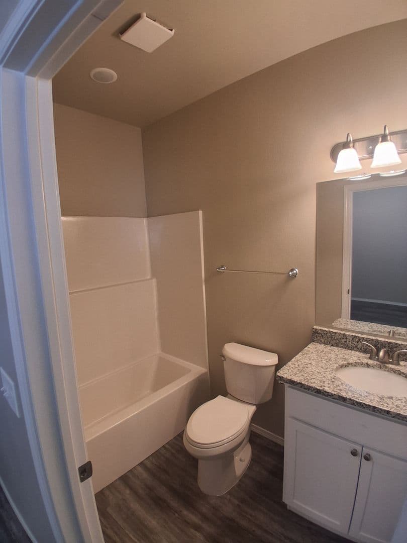 Portales Apartment: 322 N Ave B