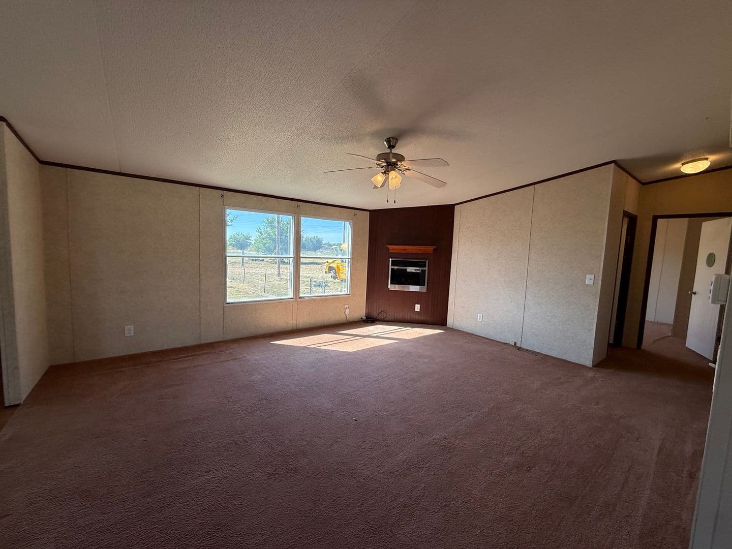 Melrose House: 202 N 1st St