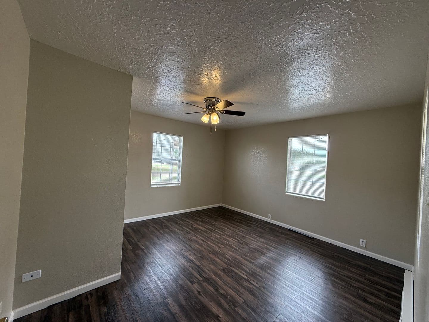Clovis House: 1220 N Lea
