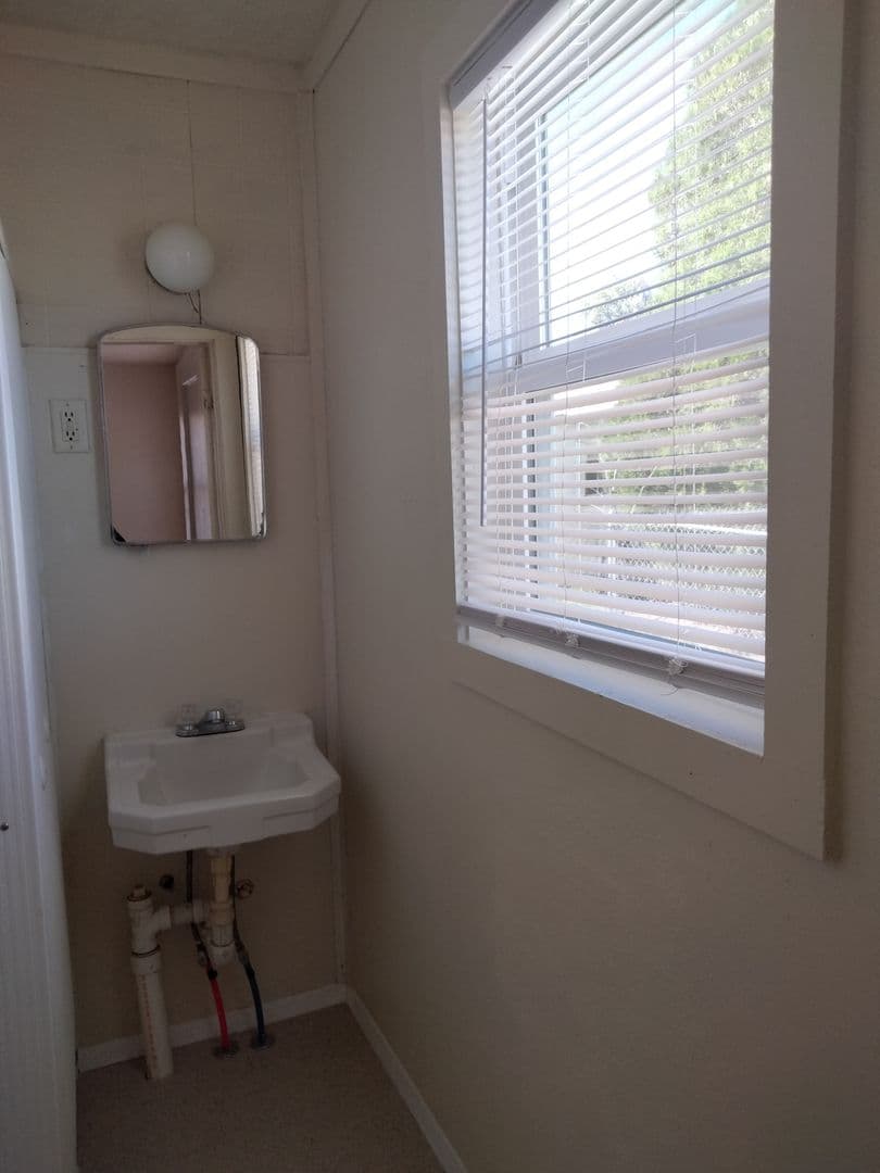 Portales House: 111 N Boulder