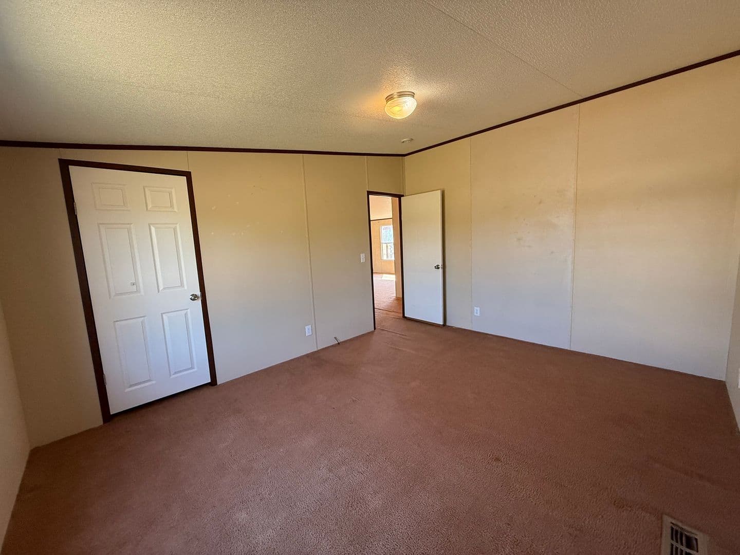 Melrose House: 202 N 1st St
