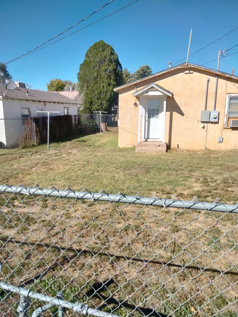 Portales House: 111 N Boulder
