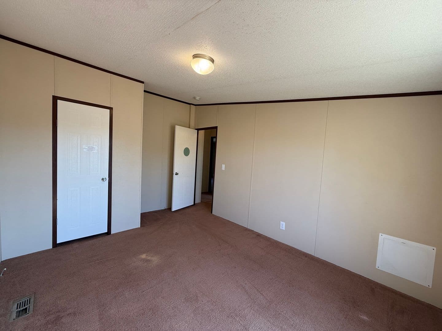 Melrose House: 202 N 1st St
