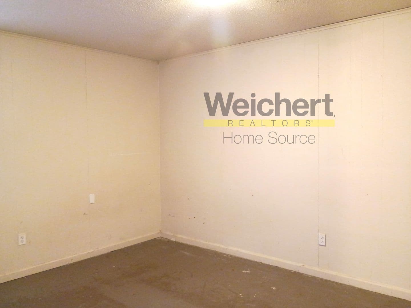 Paragould Apartment: 917 East Lake St.
