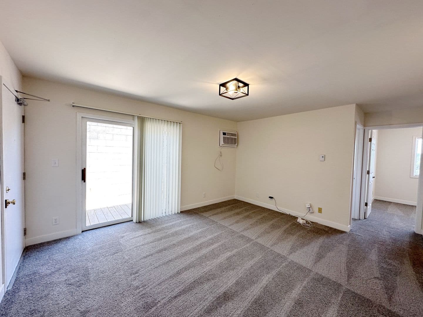 West Lafayette Apartment: 350 S. Chauncey Ave.
