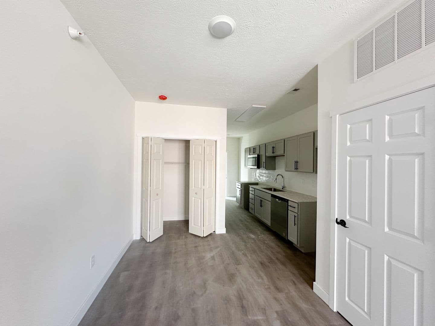West Lafayette Apartment: 221 Waldron Street