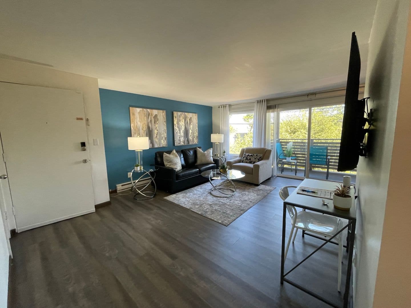 Seattle Apartment: 5205 39th AVE S