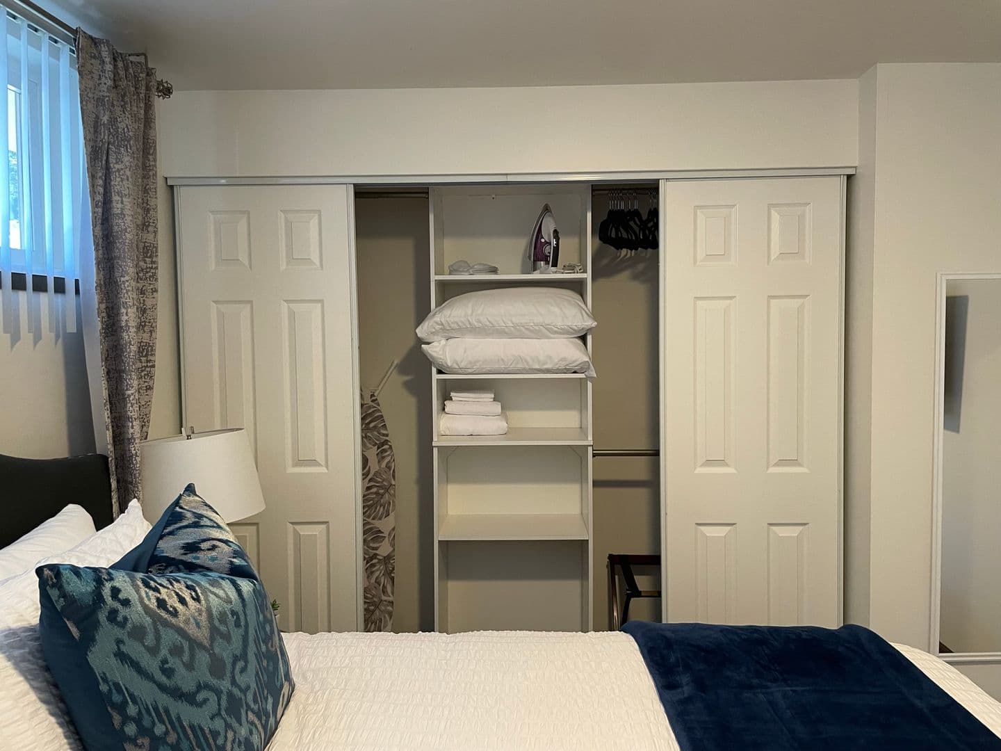 Seattle Apartment: 5205 39th AVE S