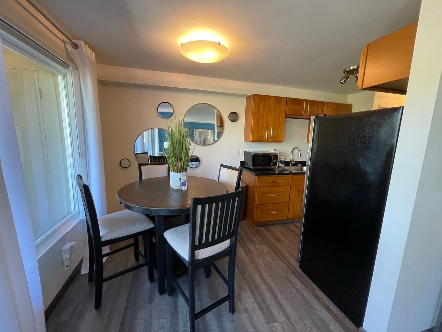 Seattle Apartment: 5205 39th AVE S