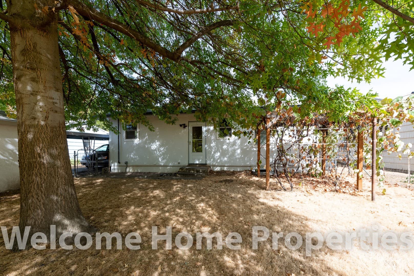 College Place House: 109 SW 5th St