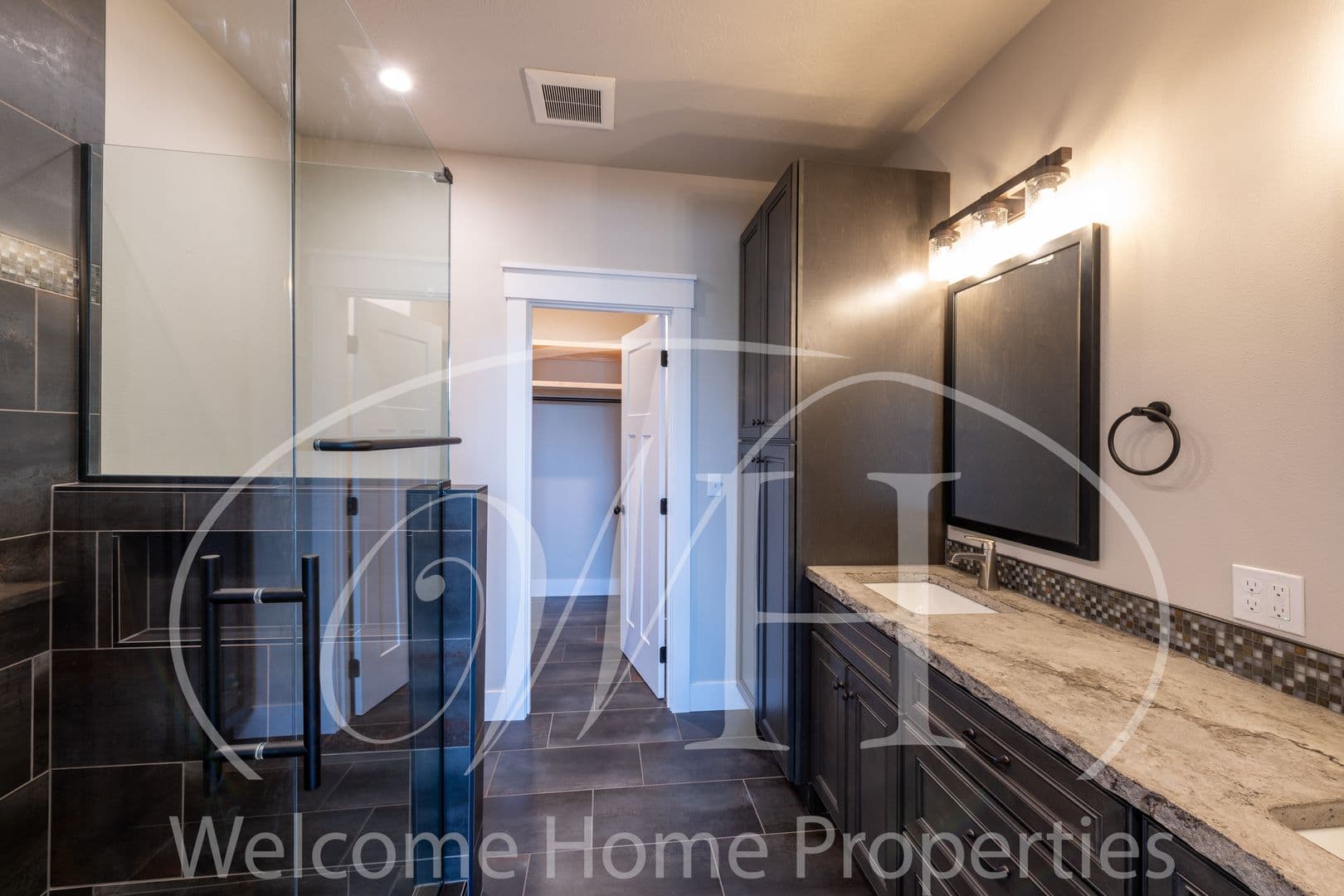 Walla Walla Apartment: 2301 Garrison St