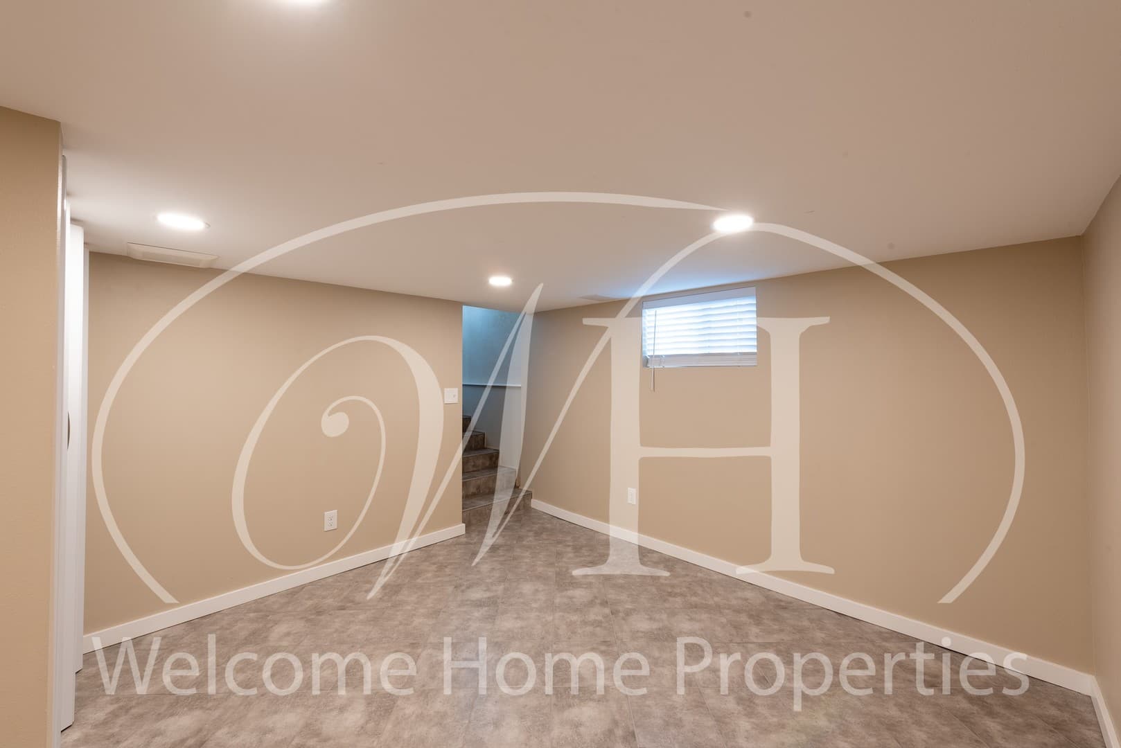 College Place Apartment: 318 SE 6th St
