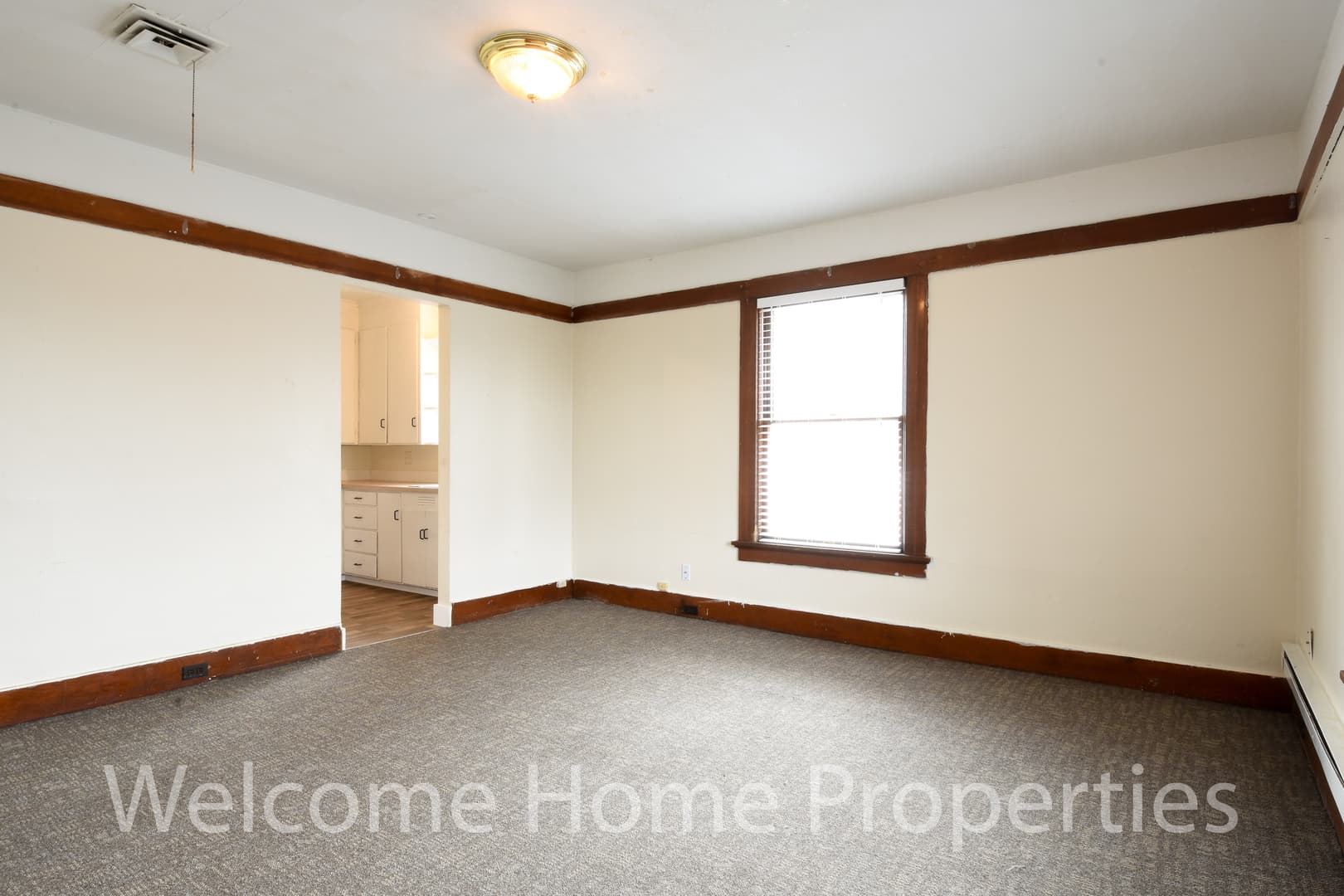 Walla Walla Apartment: 329 S 3rd Ave
