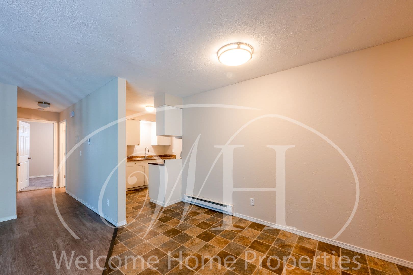 Walla Walla Apartment: 829 S 2nd Ave