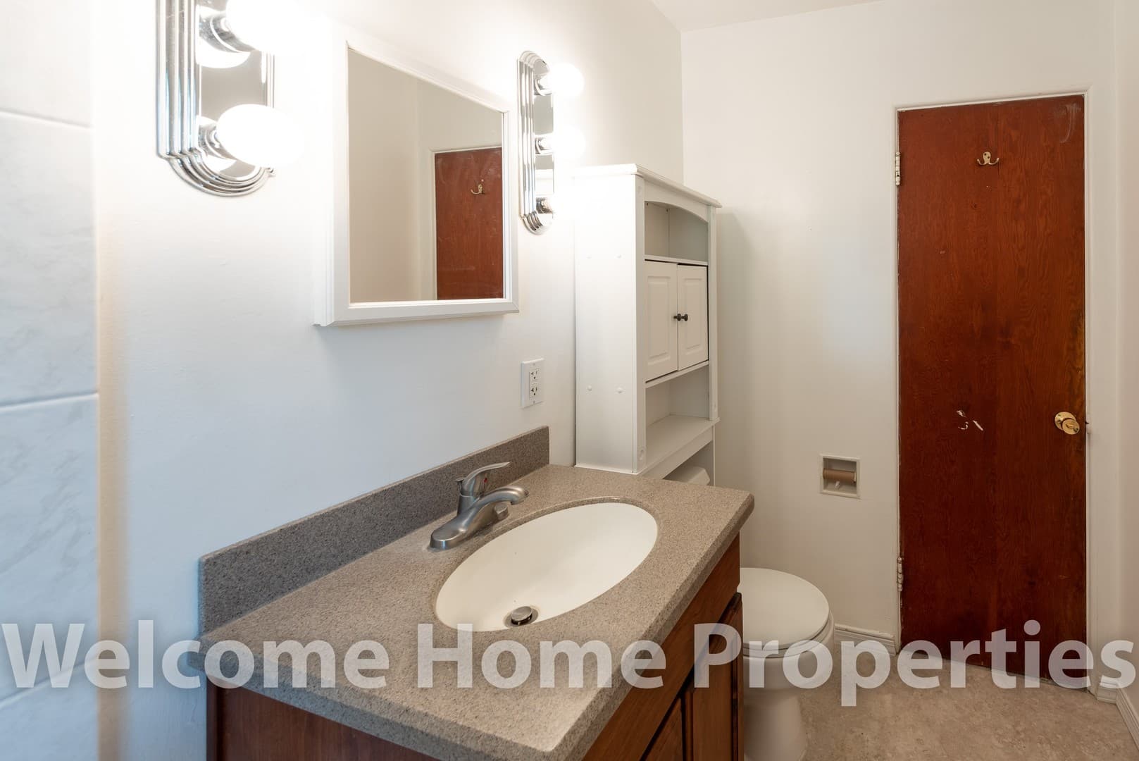 College Place House: 109 SW 5th St