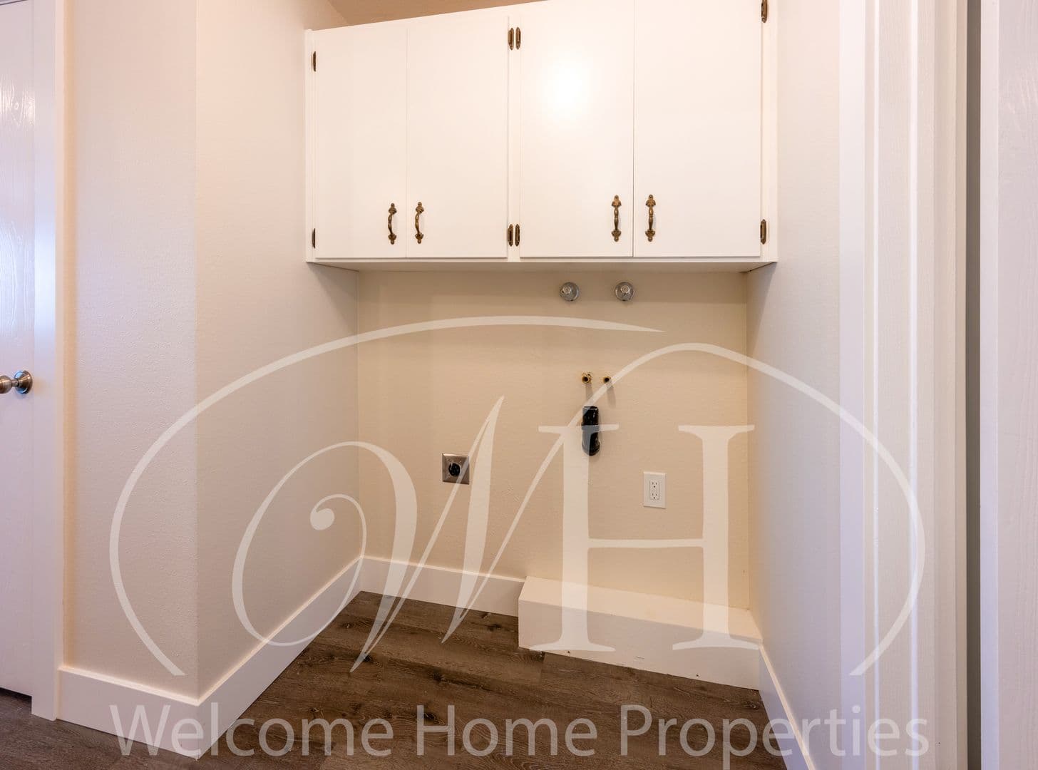 College Place Apartment: 1200 SE Broadway Ave