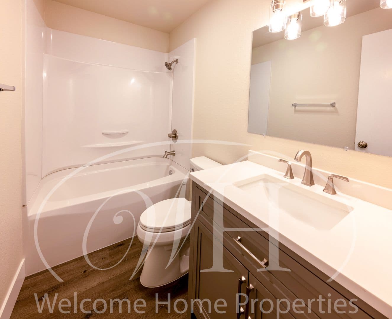 College Place Apartment: 1200 SE Broadway Ave