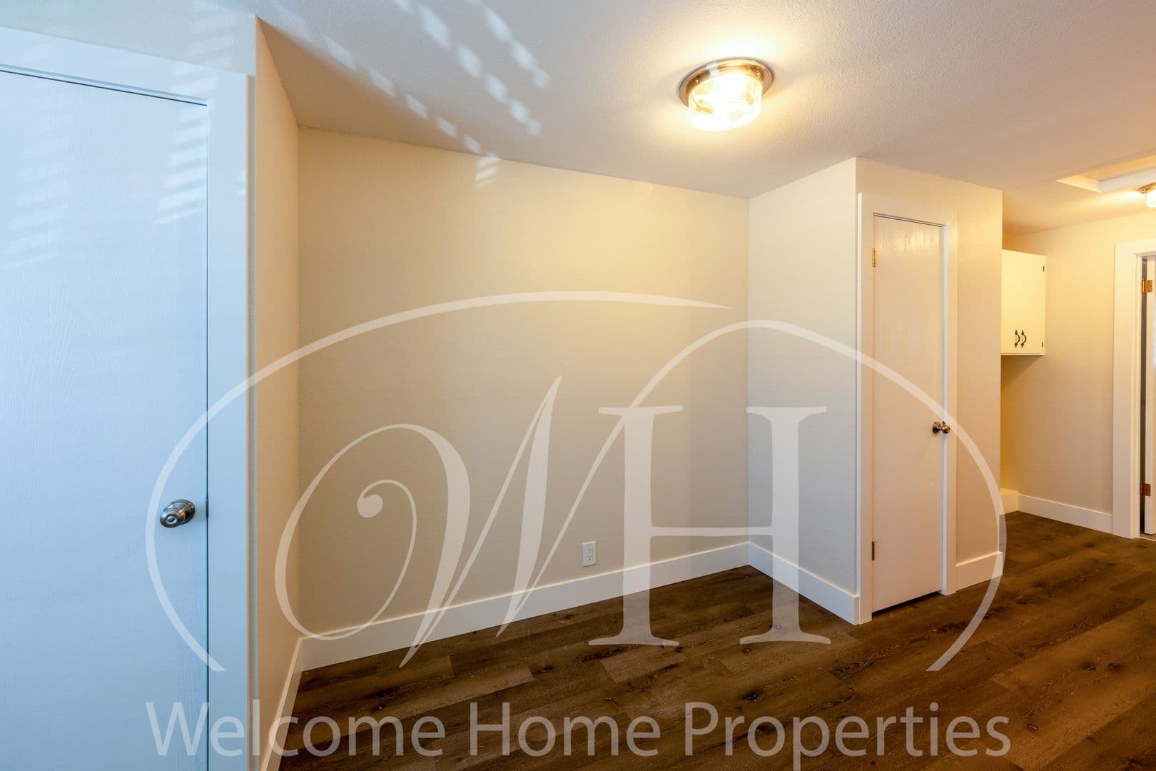 College Place Apartment: 1200 SE Broadway Ave