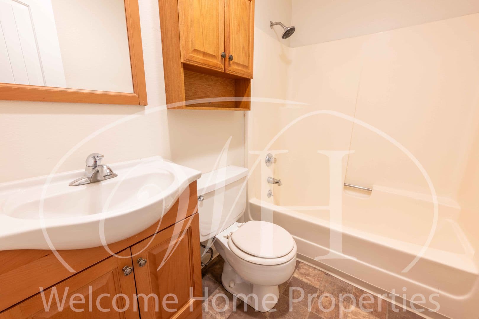 Walla Walla Apartment: 627 N Roosevelt St