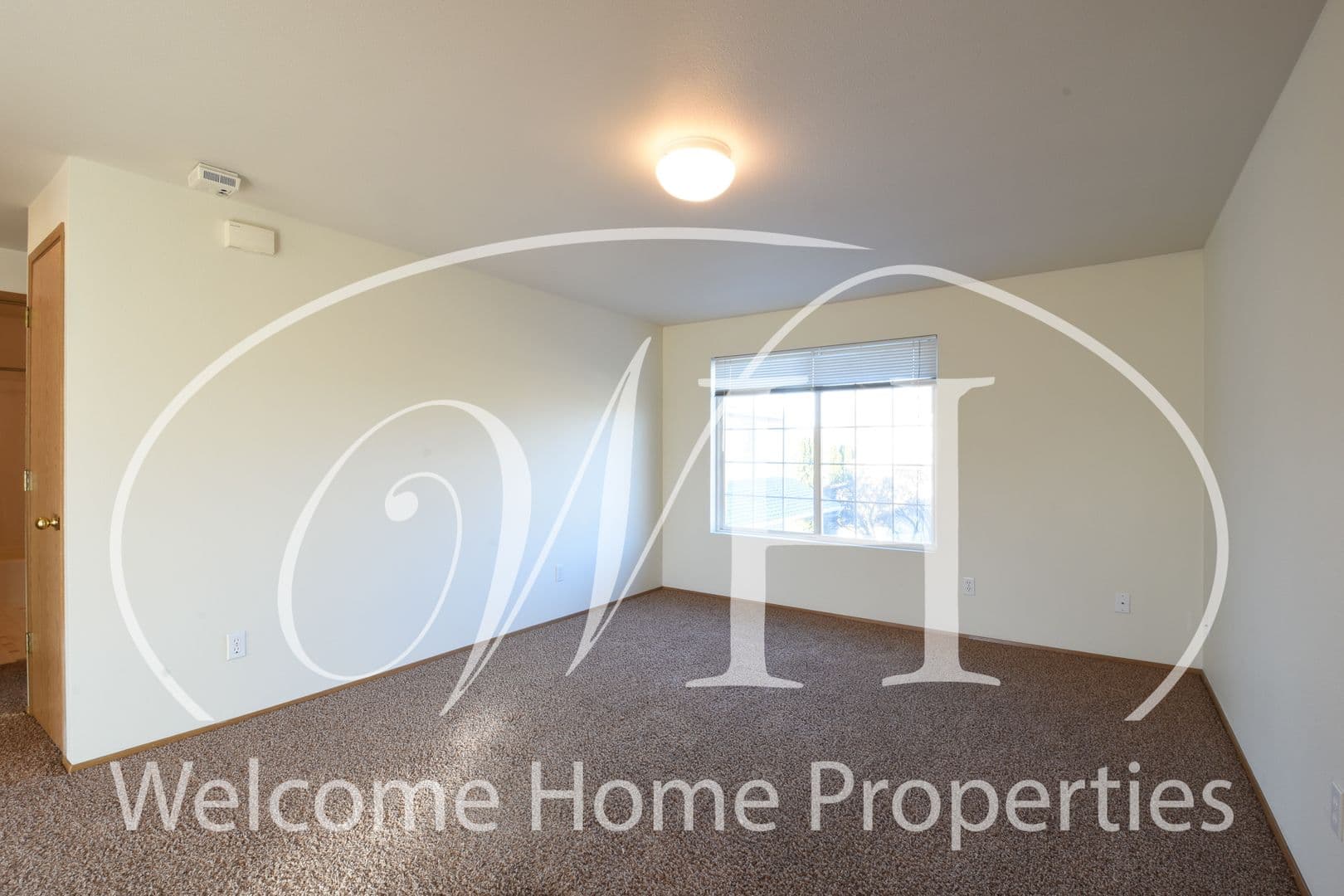 College Place Apartment: 420 SE 6th Street