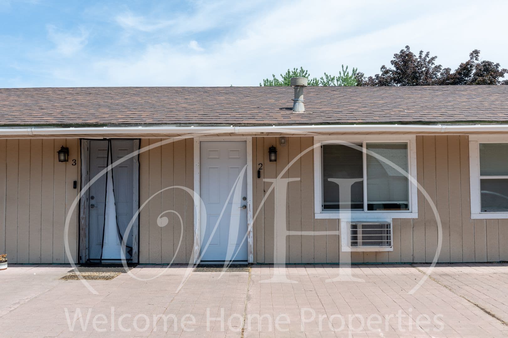College Place Apartment: 116 SW 6th St