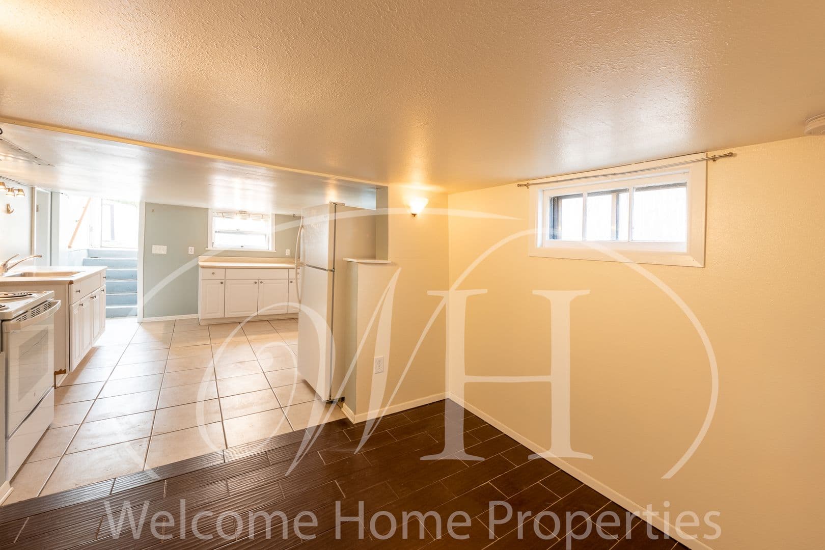 College Place Apartment: 316 SE 4th St