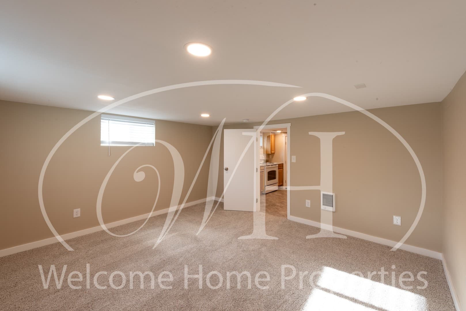 College Place Apartment: 318 SE 6th St