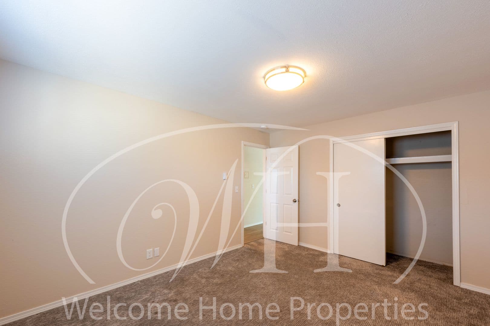 Walla Walla Apartment: 829 S 2nd Ave