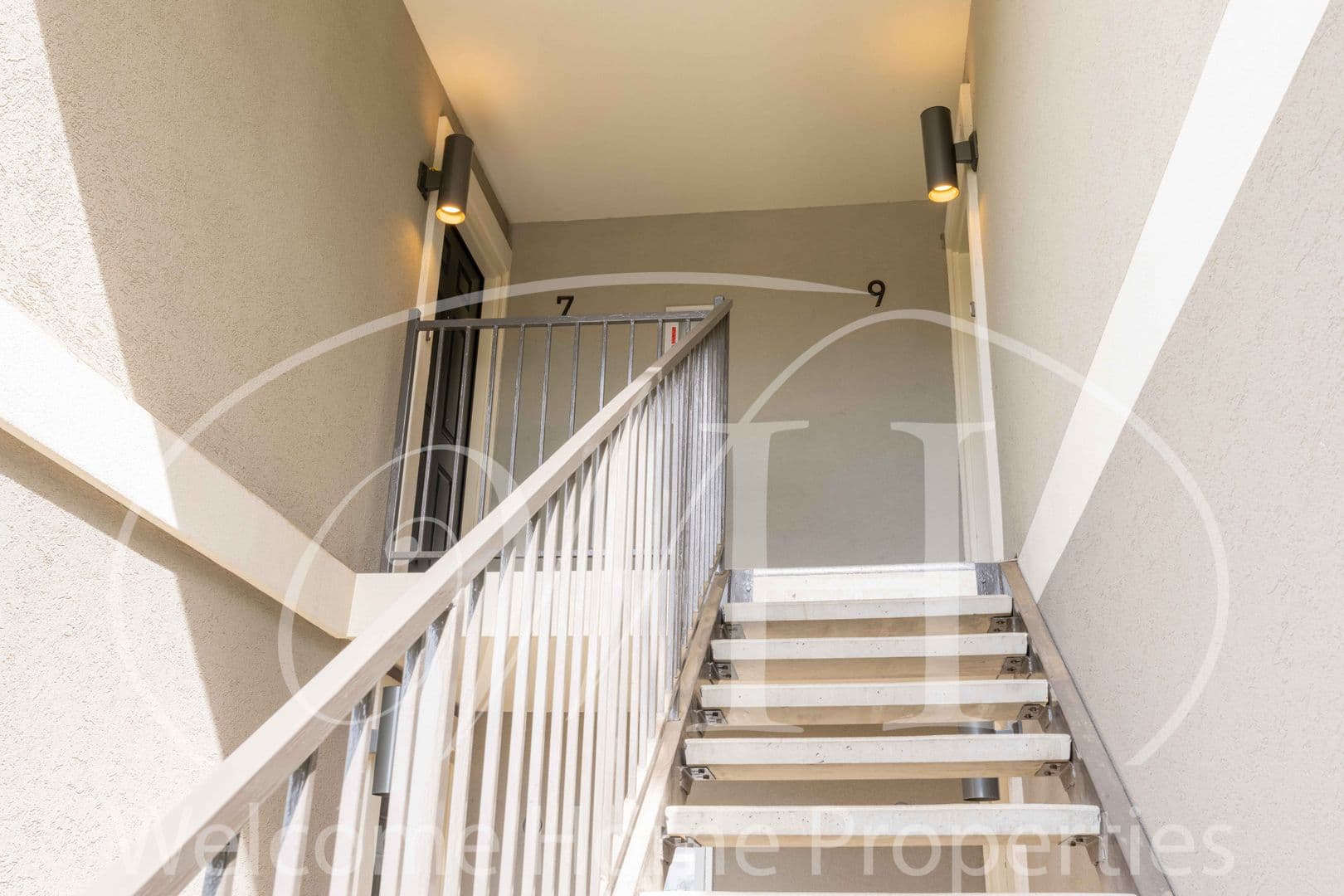 Walla Walla Apartment: 627 N Roosevelt St