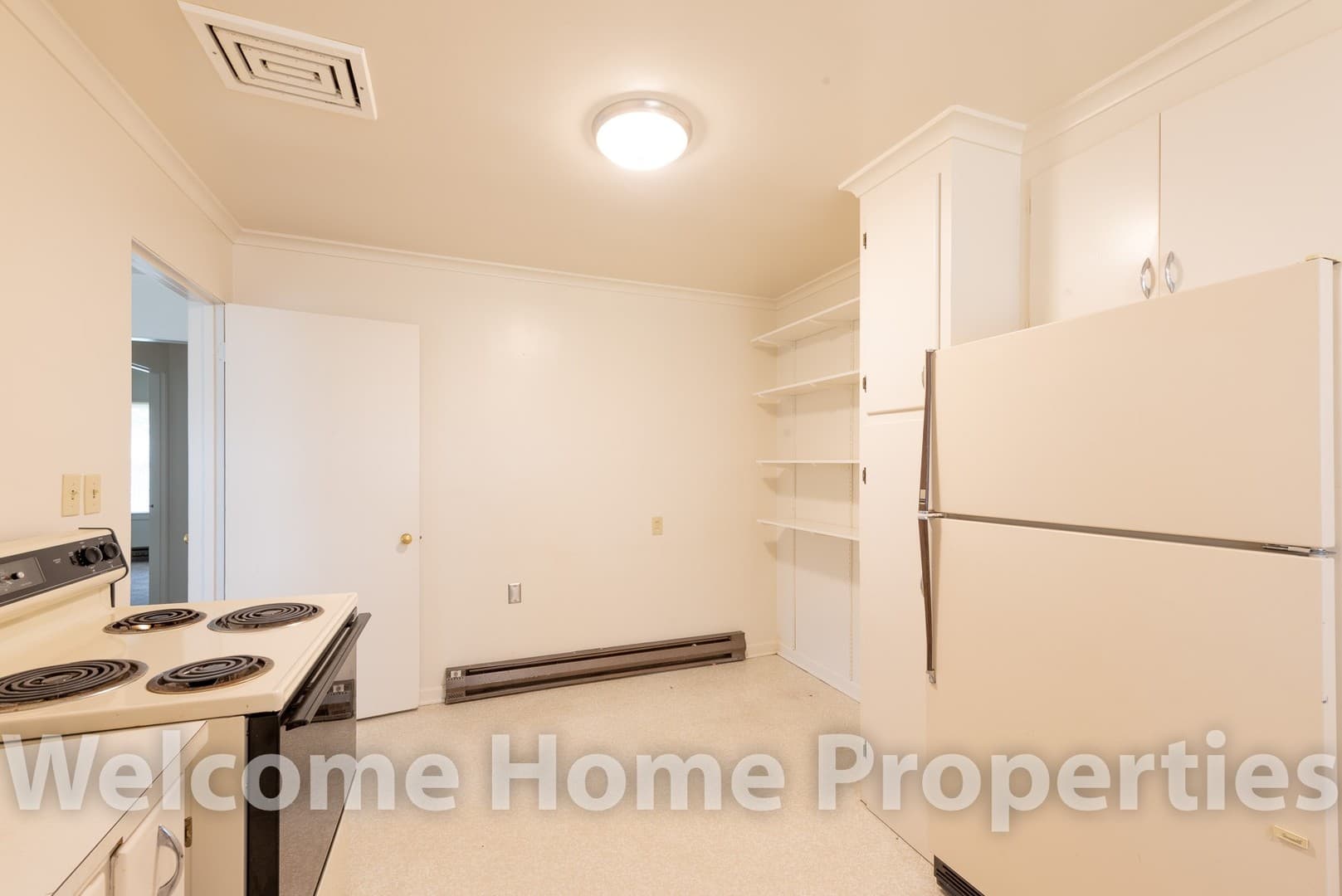 College Place Apartment: 36 NE Ash Ave