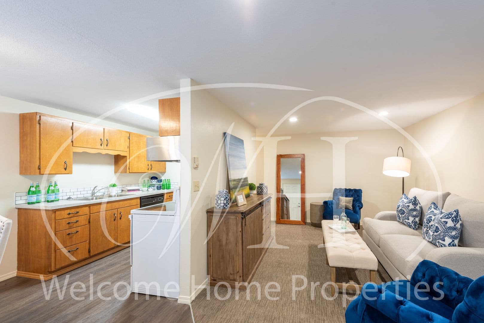 College Place Apartment: 211-347 SE 3rd St
