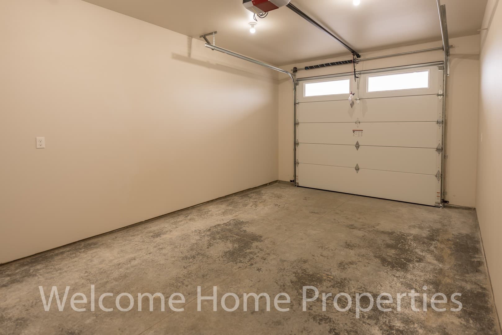 College Place Apartment: 2 NE Hadley Way