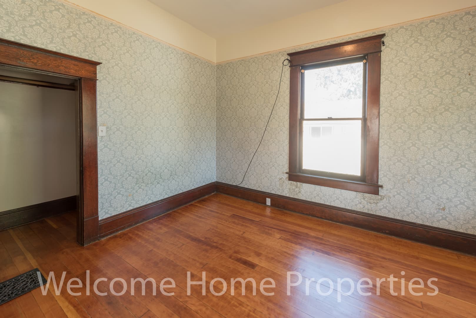 Walla Walla House: 1125 W Pine St