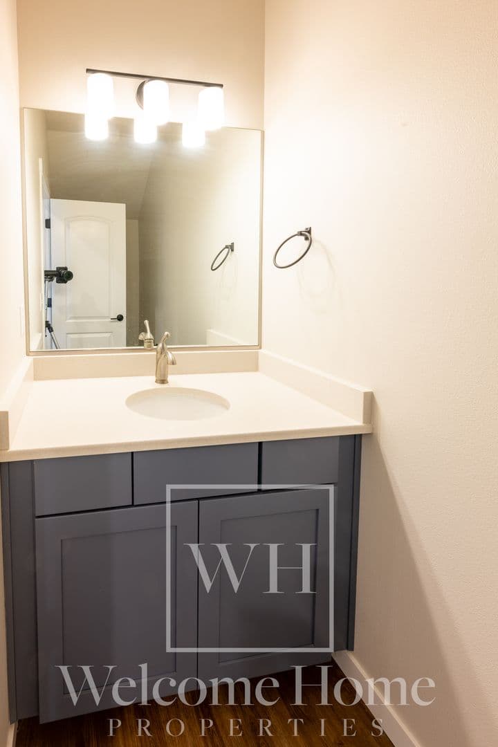 Walla Walla Apartment: 2382 Herbert Pl