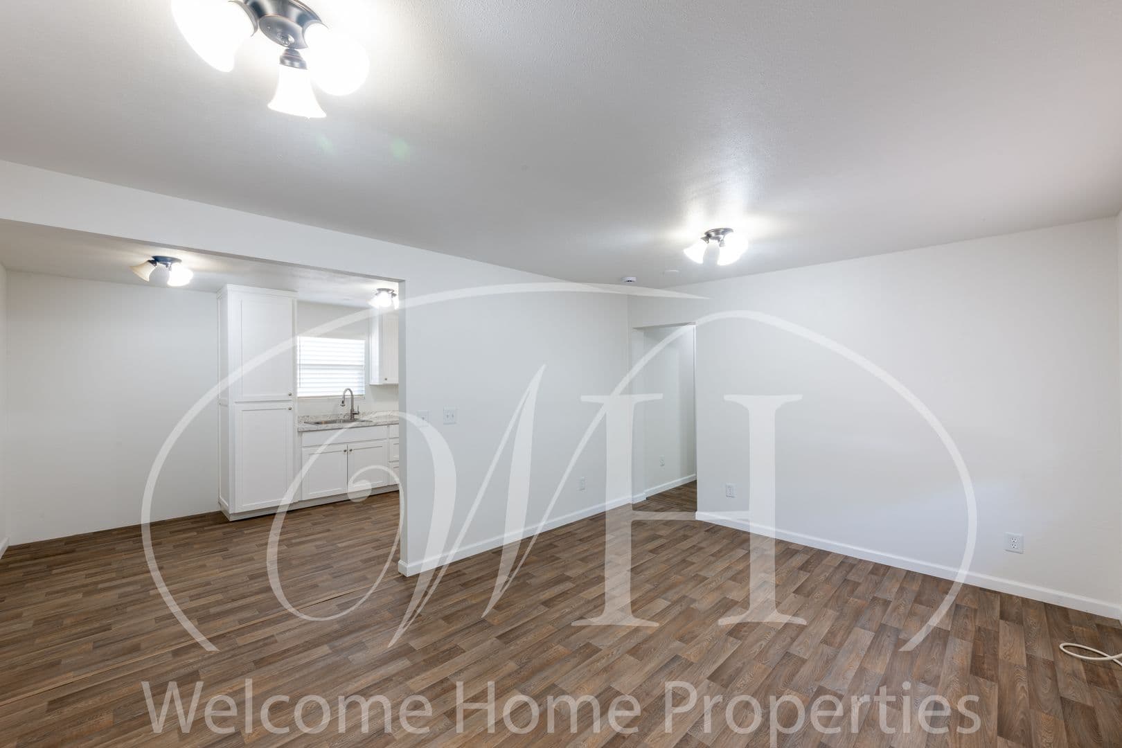 College Place Apartment: 116 SW 6th St
