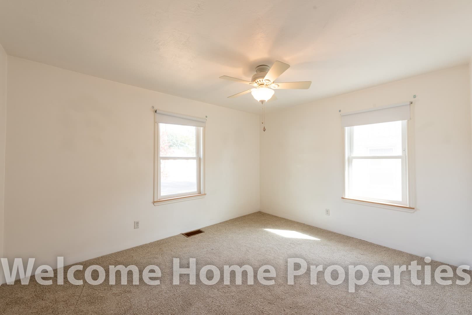 College Place House: 109 SW 5th St