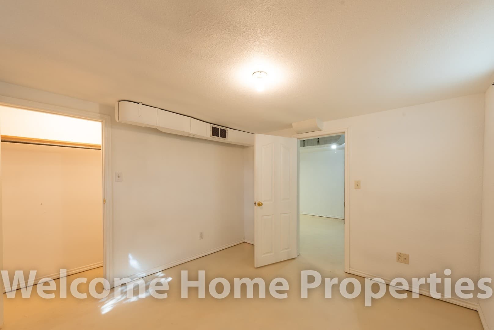 College Place House: 109 SW 5th St