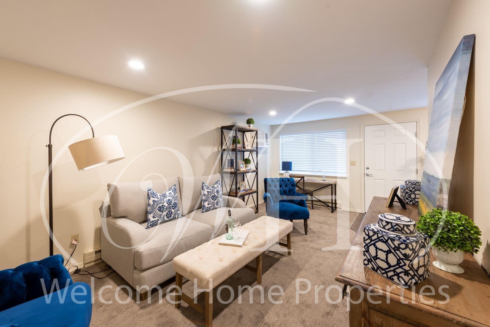 College Place Apartment: 211-347 SE 3rd St