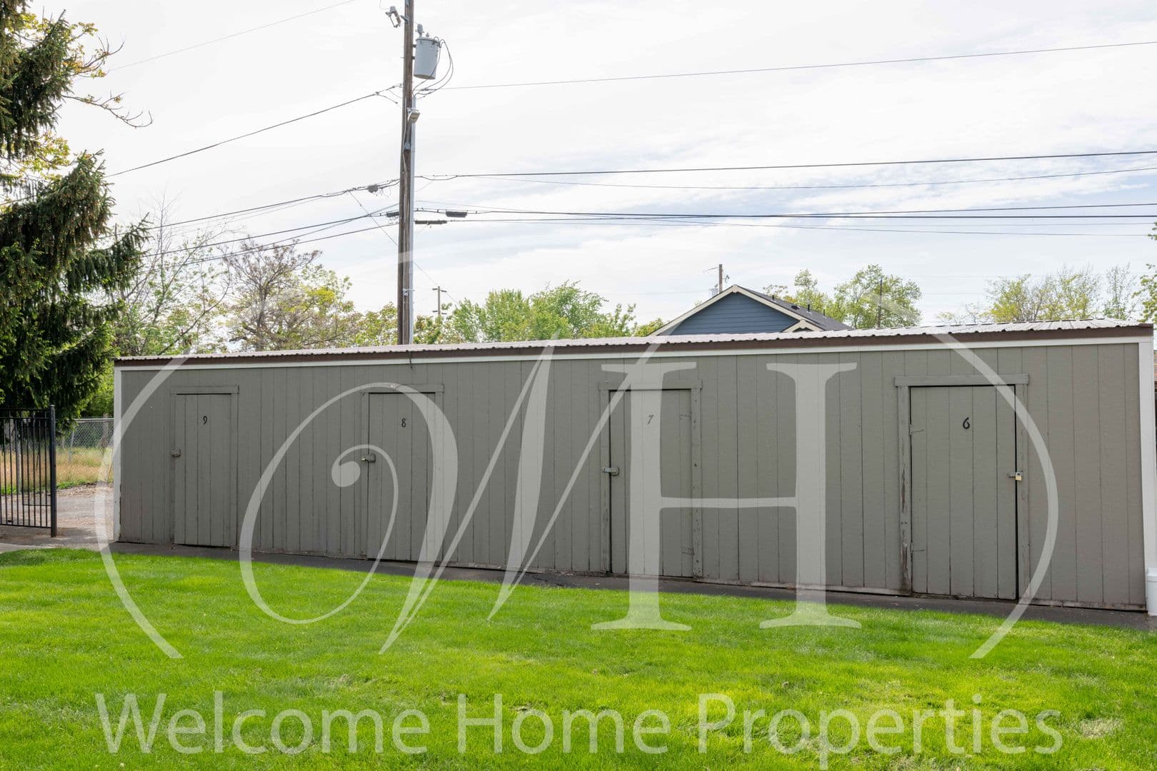 Walla Walla Apartment: 627 N Roosevelt St