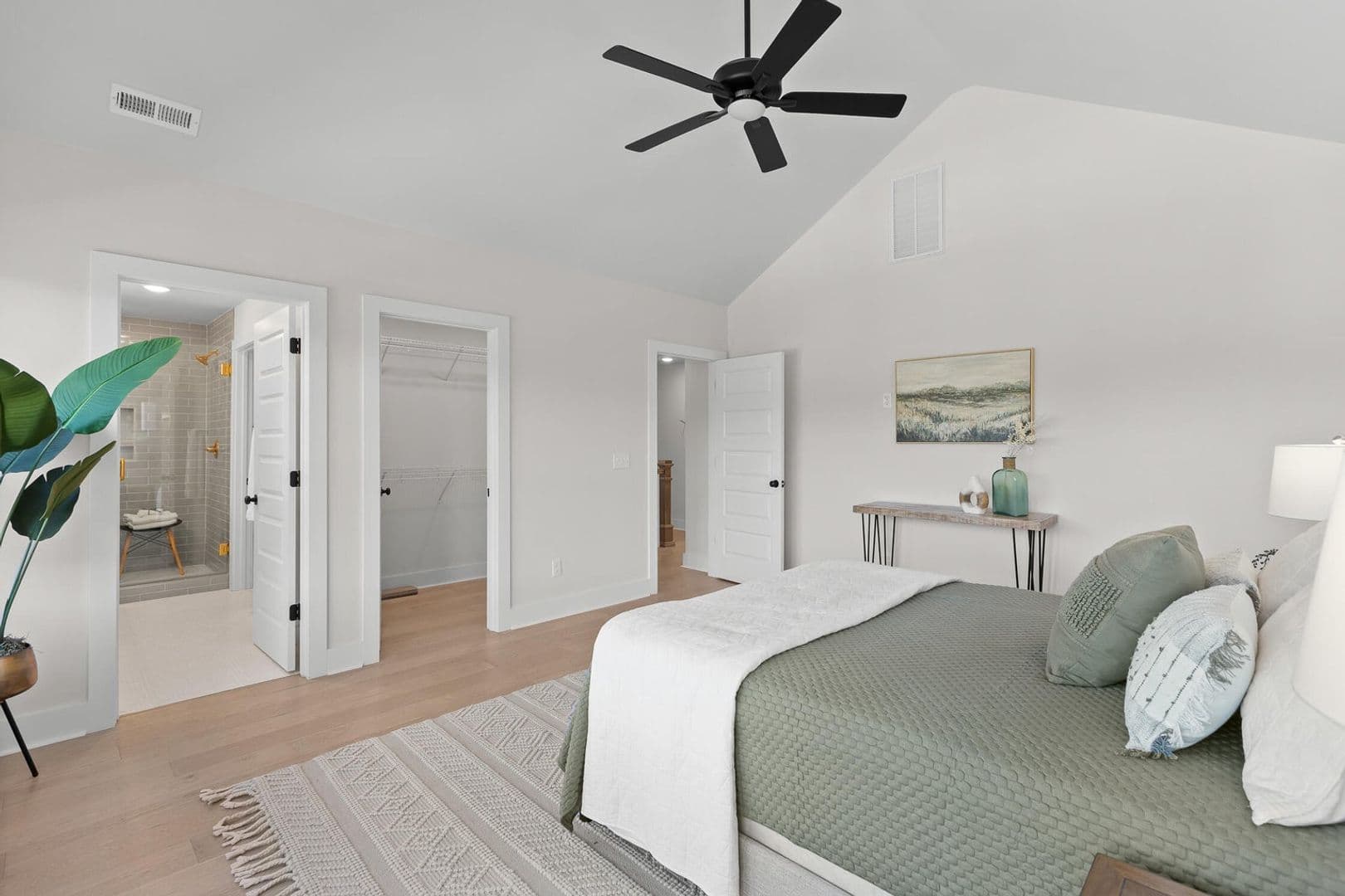 Chattanooga House: 638 Ladd Ave
