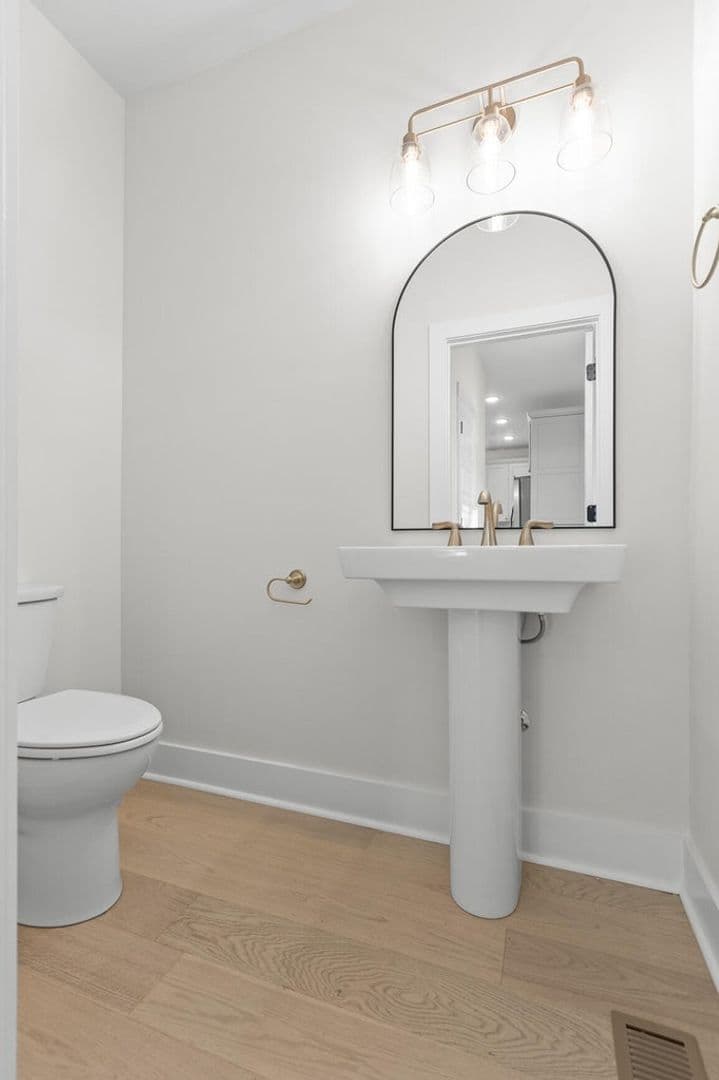 Chattanooga House: 638 Ladd Ave