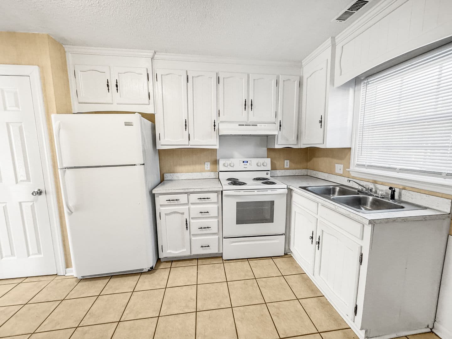 ROCKY MOUNT Apartment: 3430 SUNSET AVENUE, APT 8A