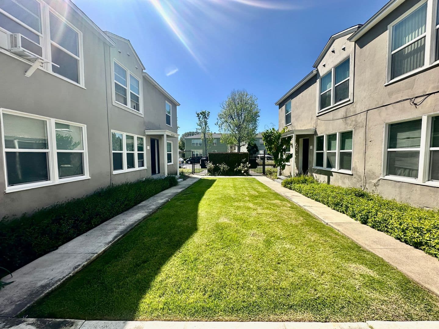 Long Beach Apartment: 4546 N. Banner Drive # 1