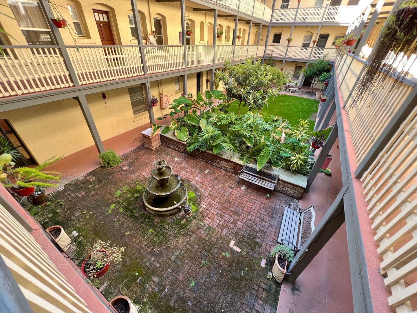 Long Beach Condo: 800 Pacific Ave #209