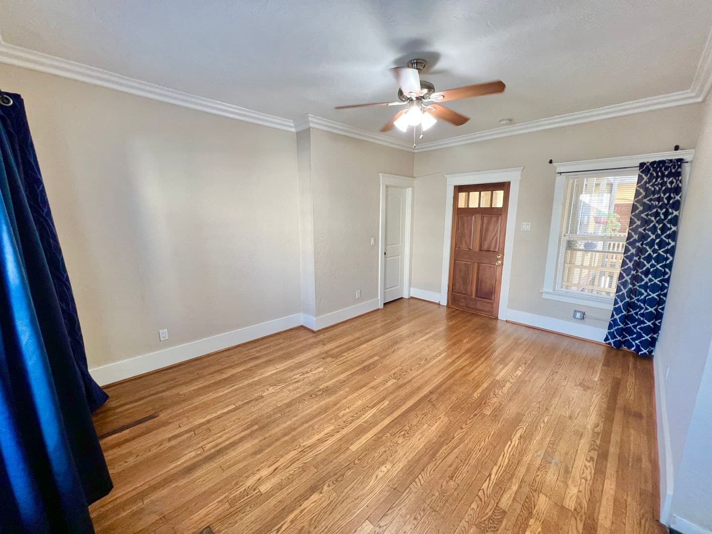 Long Beach Condo: 800 Pacific Ave #209